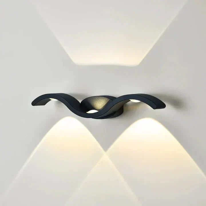 Luz LED de pared exterior moderna IP65. Decora tu jardín y balcón con iluminación funcional e impermeable.