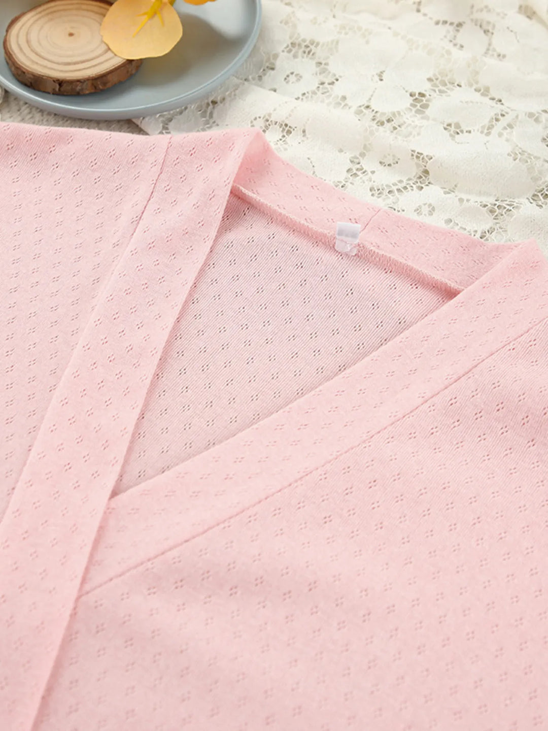 Kimono bata de mujer suave, loungewear confortable en mezcla de poliéster y algodón.