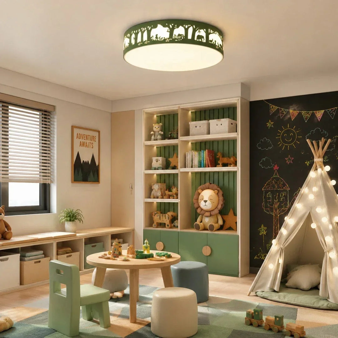 Lámpara de techo LED decorativa con siluetas, crea ambiente acogedor en el hogar.