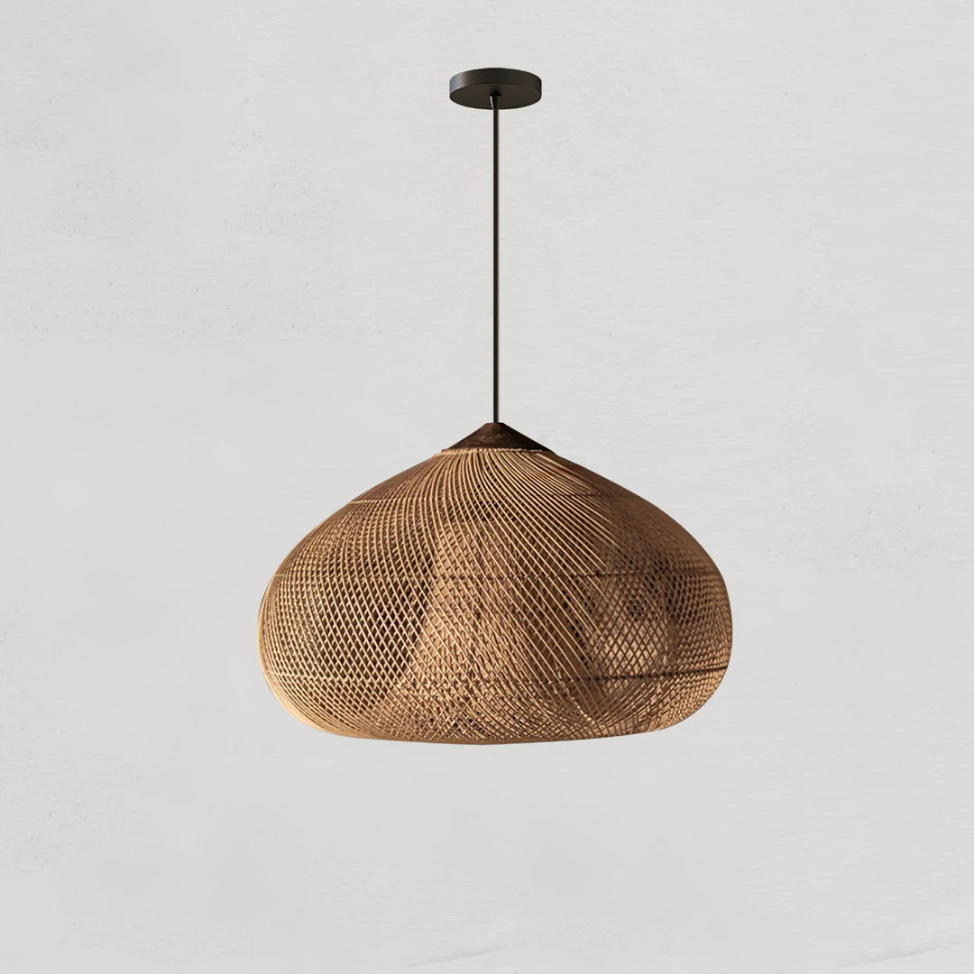 Lámpara colgante moderna y artesanal, estilo arpa, iluminación natural interior.