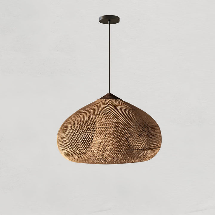 Lámpara colgante moderna y artesanal, estilo arpa, iluminación natural interior.