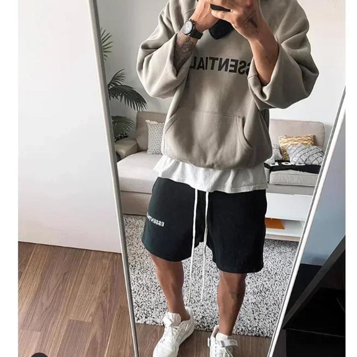 Sudadera con capucha femenina. Diseño moderno, bolsillo canguro práctico.