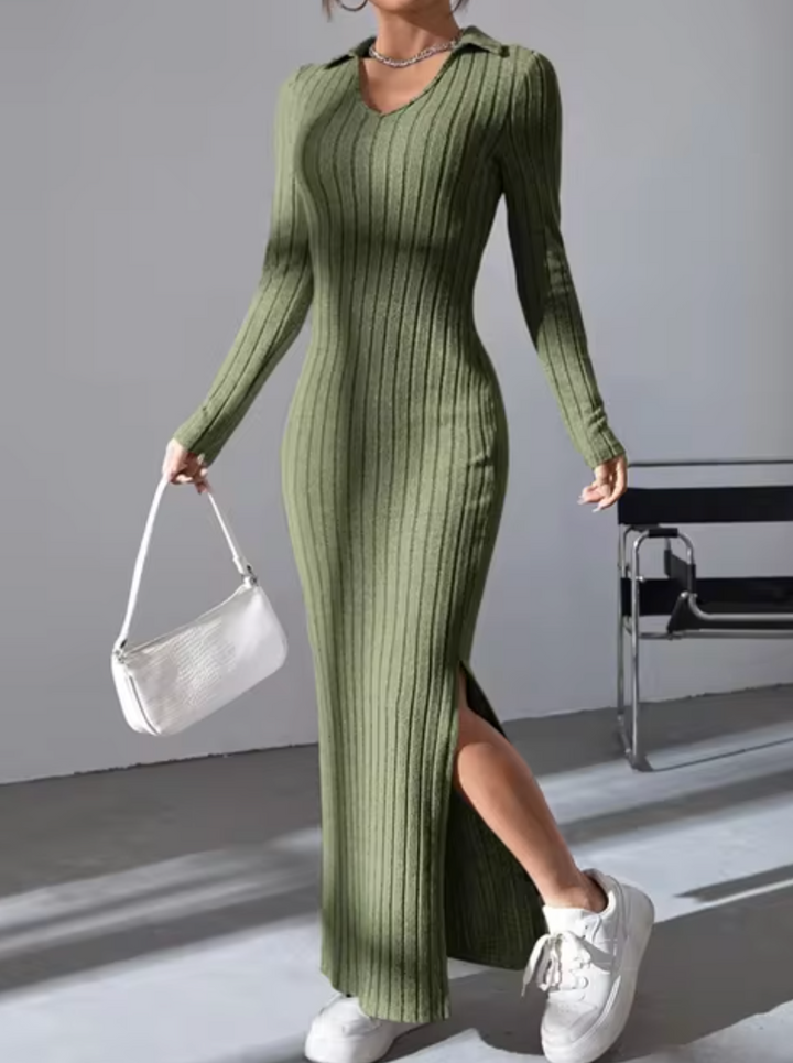 Vestido largo de mujer, tejido suave y confortable, con diseño relajado para un estilo elegante y versátil de moda.
