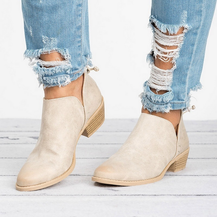 Zapatos botines para mujer, tacón bajo, cómodos y de estilo diario, ideales para un look casual o formal.