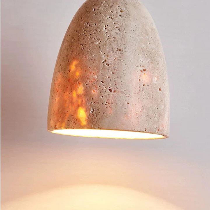 Elegante lámpara colgante de piedra natural, diseño moderno que realza la iluminación del comedor.