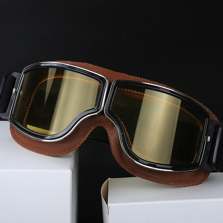 Accesorios de motocicleta: gafas retro con lentes duraderas, protección UV y diseño cómodo para el piloto.