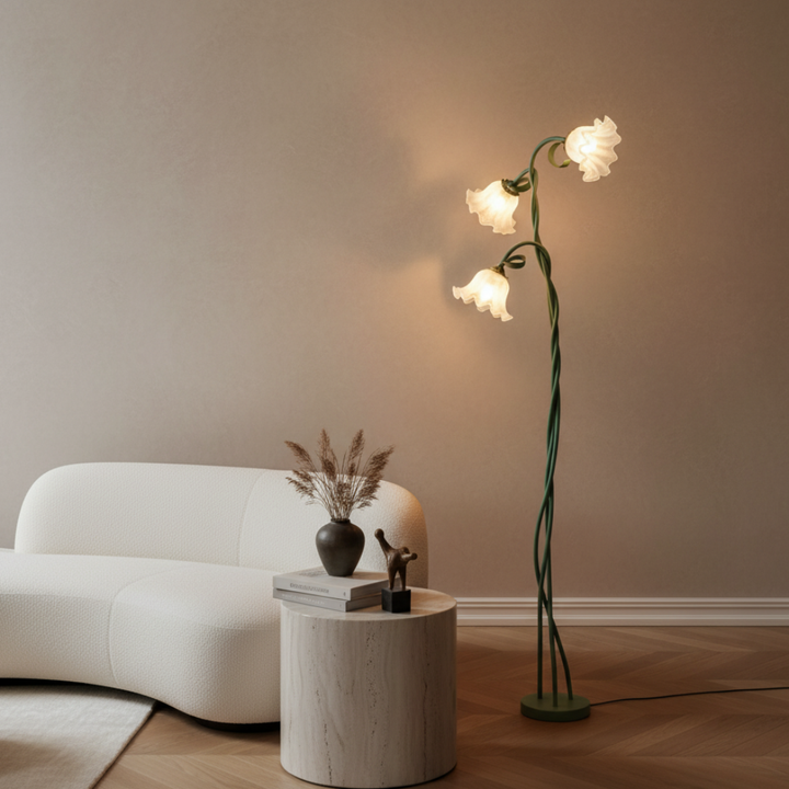 Lámpara de pie moderna y elegante verde mate. Luz LED para crear un ambiente acogedor en tu sala.