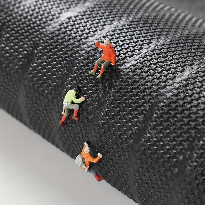 Alfombra de entrada resistente a la intemperie. Ideal para exterior, protege el hogar de suciedad y lluvia.