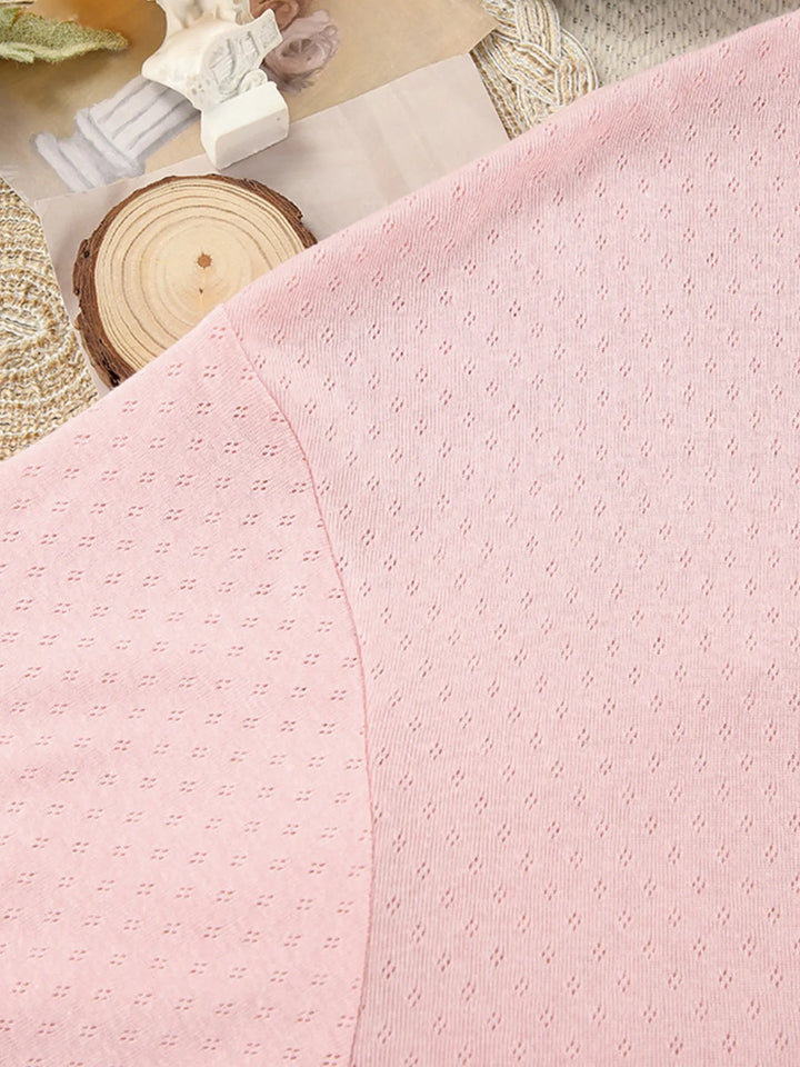 Loungewear mujer: bata kimono elegante y versátil, ideal para relajarse con estilo.