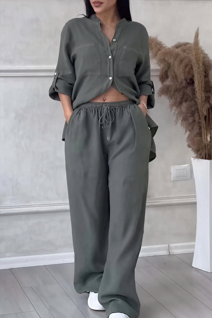 Conjunto de dos piezas Ava para mujer, estilo effortless. Camisa de botones y pantalón ancho. Tendencia casual 2024.
