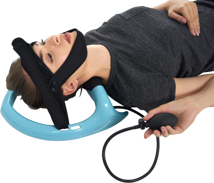 Ejercitador de cuello para aliviar dolor cervical y descompresión, mejora postura y rigidez en casa.