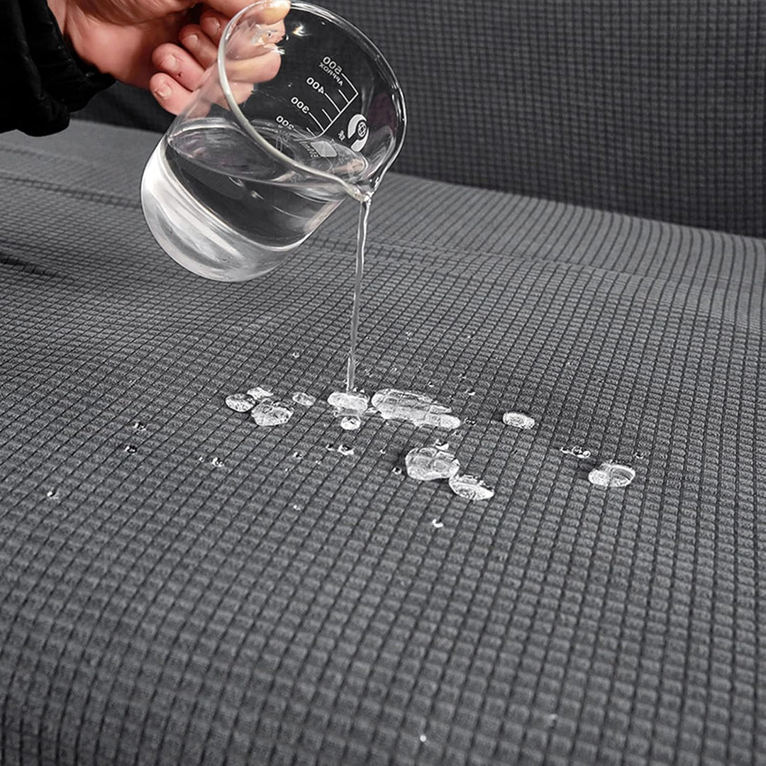 Funda antideslizante para sofá, elástica e impermeable, mantiene tus muebles protegidos y en su lugar.