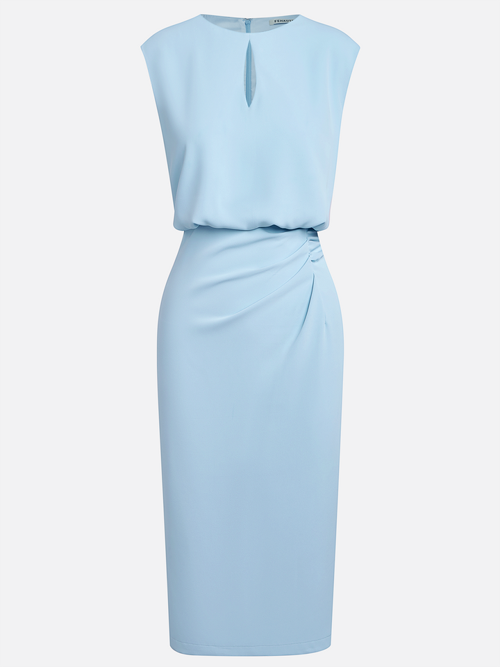 Versátil vestido midi de mujer, casual elegante. Drapeado moderno, perfecto para moda femenina con estilo.