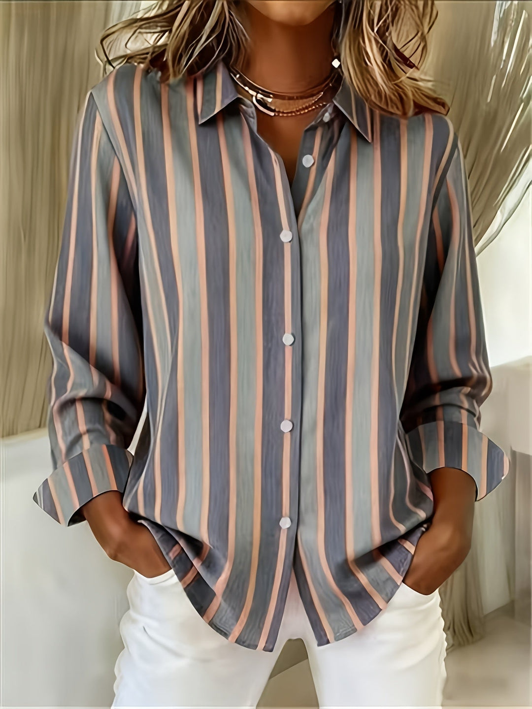 Blusa de rayas finas para mujer, manga larga, diseño moderno y cómodo. Perfecta para primavera-verano.