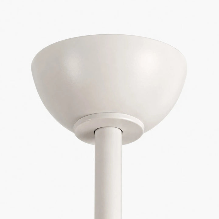Frescura y luz: ventilador de techo moderno con LED regulable y silencioso.