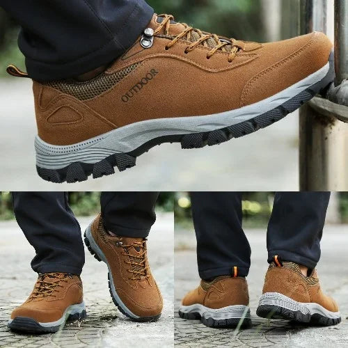 Zapatos negros de estilo diario para hombre. Proporcionan soporte postural y comodidad para pies sensibles.