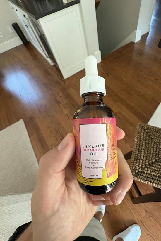 Aceite Cyperus Rotundus natural. Hidratación ligera y calmante post-depilación para piel suave.
