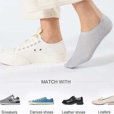 Surtido de calcetines invisibles en varios colores: negro, blanco y gris. Versátiles para cualquier estilo.