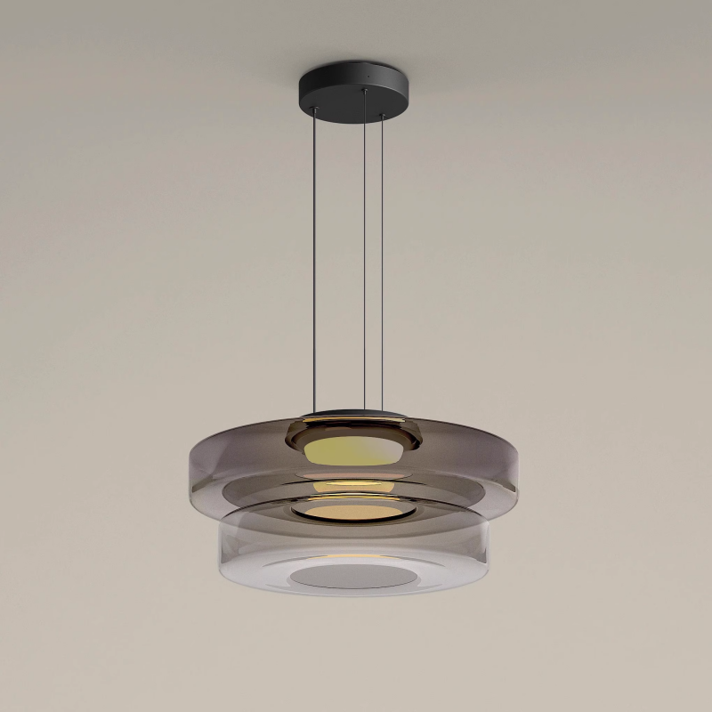 Lámpara colgante moderna, ideal para decoración hogar con diseño minimalista.
