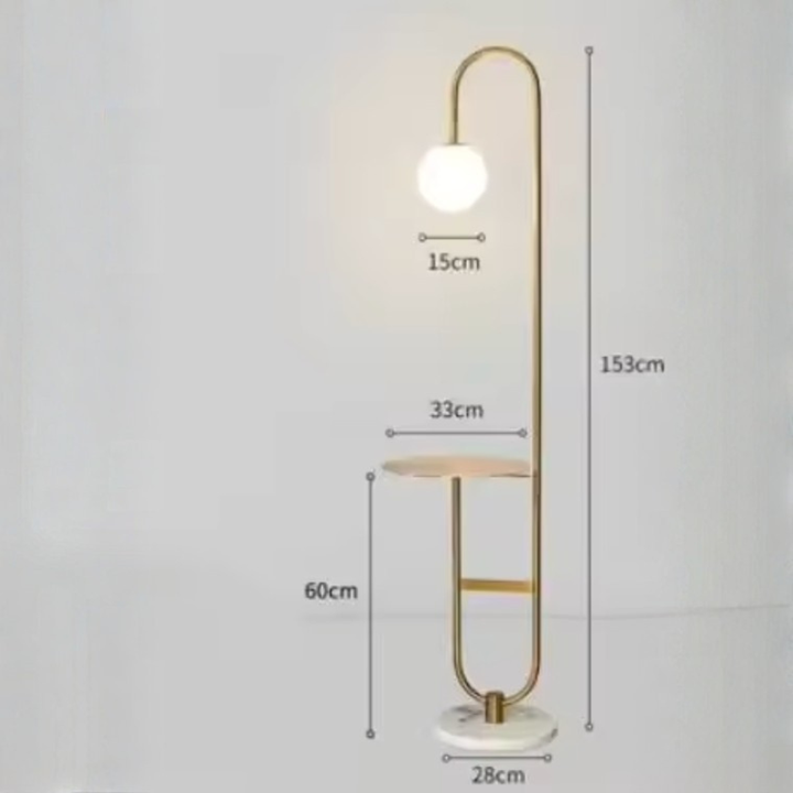 Lámpara de pie funcional, estilo nórdico, mesa integrada para sala; disponible en negro y dorado.