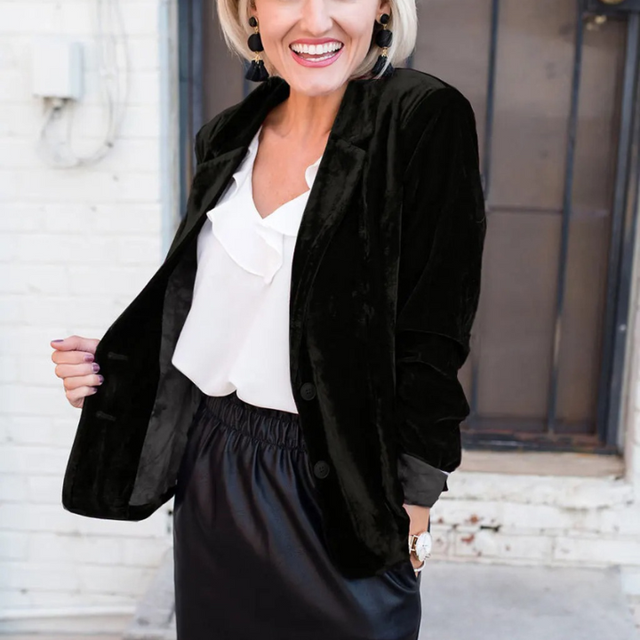 Blazer ARLET versátil para mujer. Prenda elegante para eventos formales o casuales sofisticados.