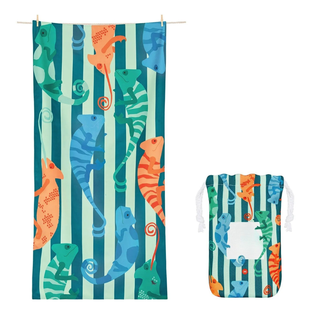 Toalla de playa anti-arena, ultraligera, compacta, ideal para cualquier aventura de verano.