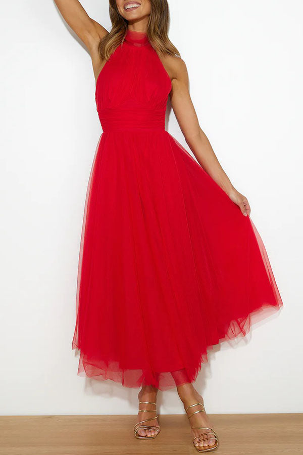 Elegante vestido midi sin mangas para mujer, perfecto para celebraciones y noches.