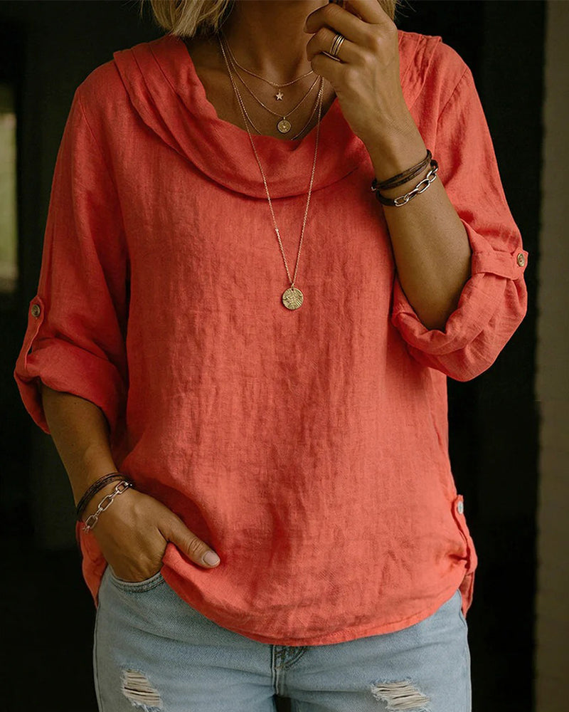 Camisa casual de mujer con cuello caído, estilo relajado y cómodo, ideal para uso diario.