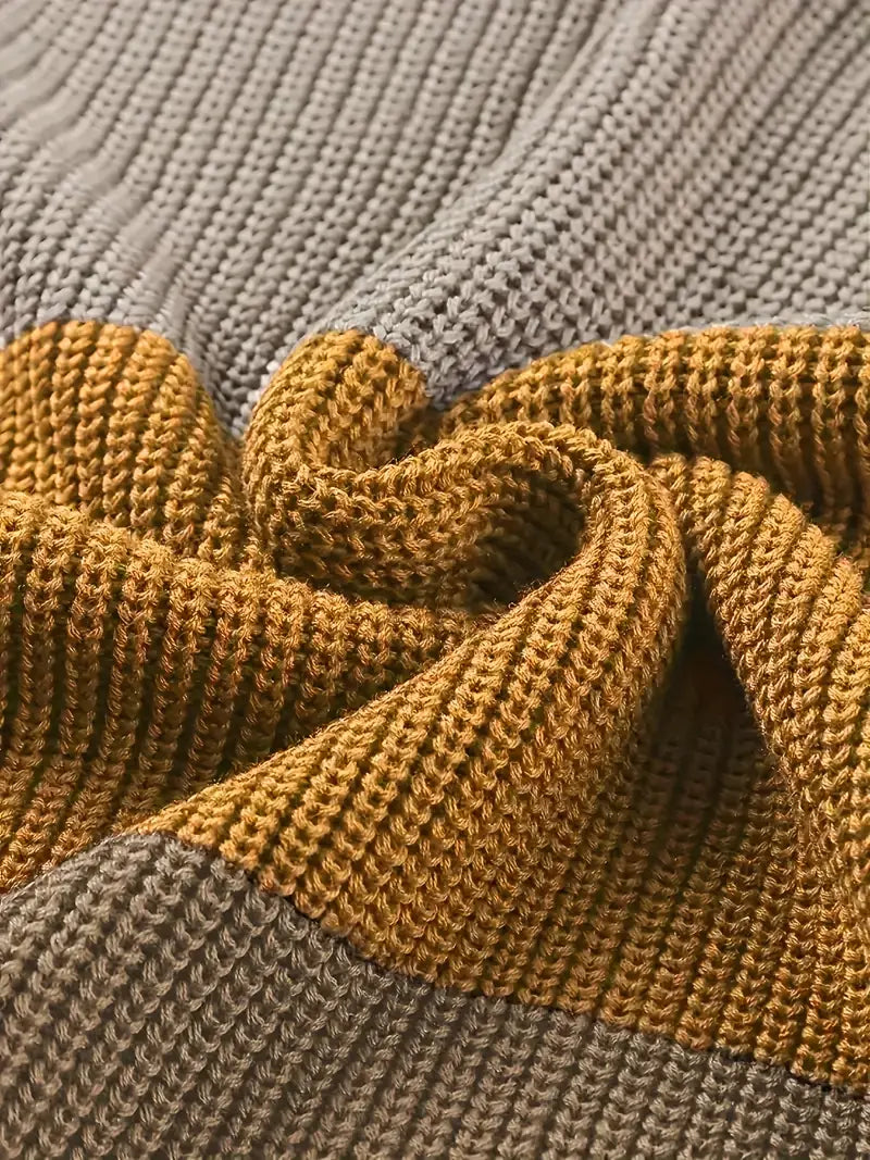 Jersey de mujer multicolor con cuello redondo, moda femenina cómoda para vestir con estilo en otoño.