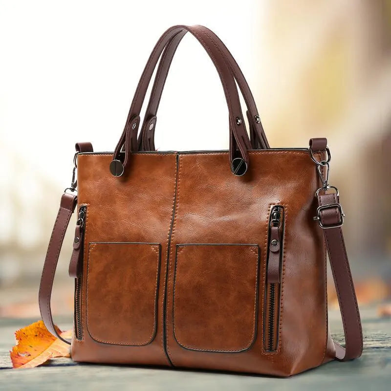 Bolso de hombro vintage para mujer, cuero sintético elegante en diseño clásico.