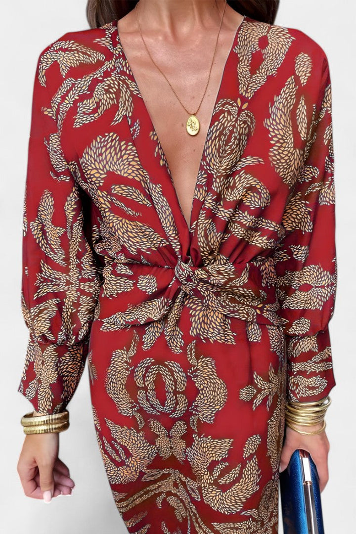Vestido maxi Elara con escote V favorecedor y nudo frontal. Moda femenina de estilo moderno para primavera y verano.