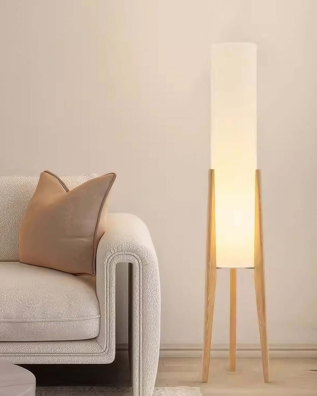 Lámpara de pie de madera sólida versátil, apta para sala, dormitorio y otras zonas de casa.