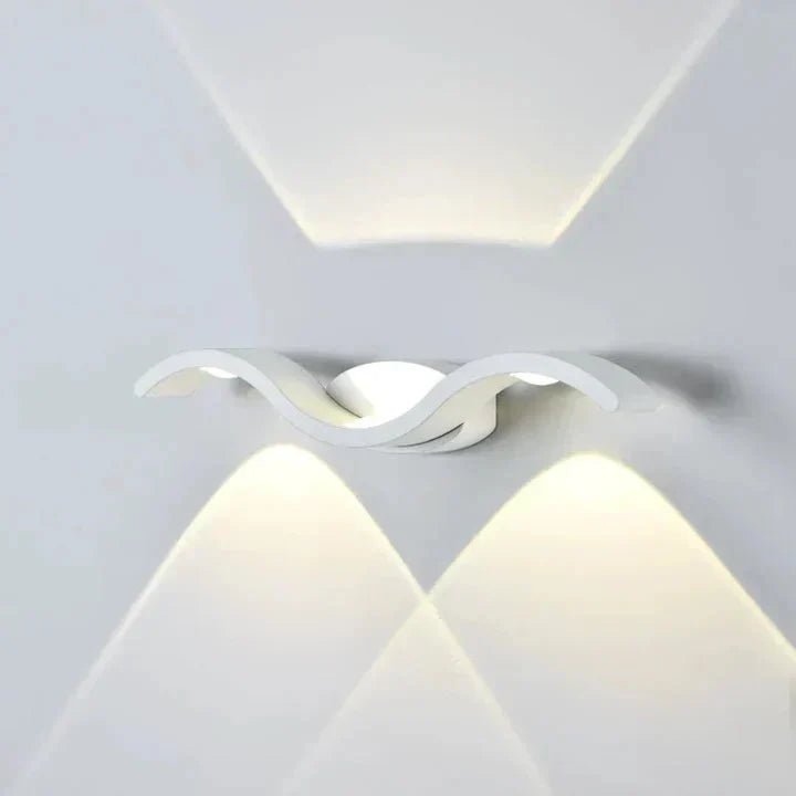 Modernas luces LED de pared exterior IP65 para iluminación de jardín, patio y terraza. Diseño impermeable.