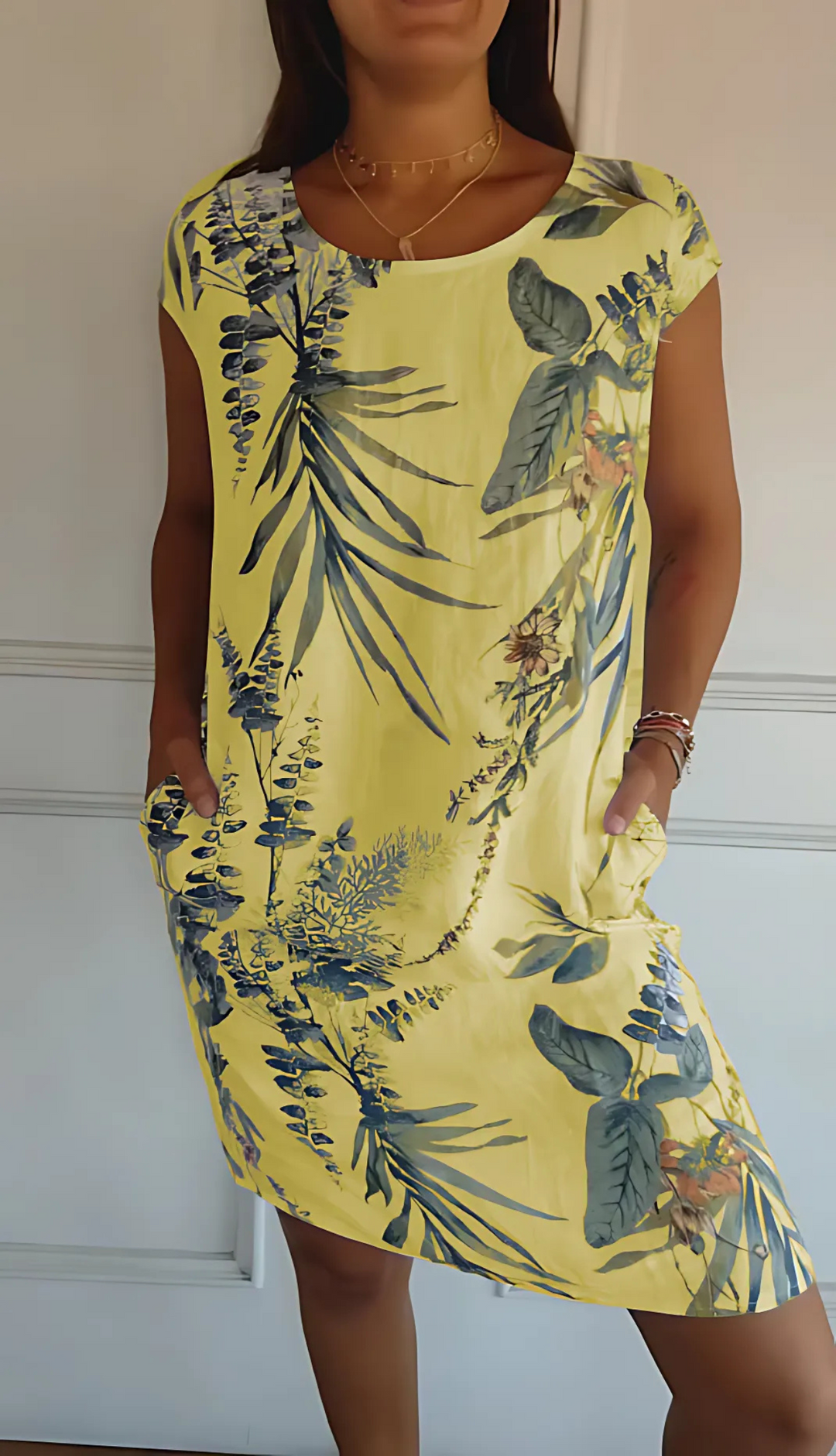 Vestido recto moderno y versátil con cuello redondo para mujer, perfecto para el verano.