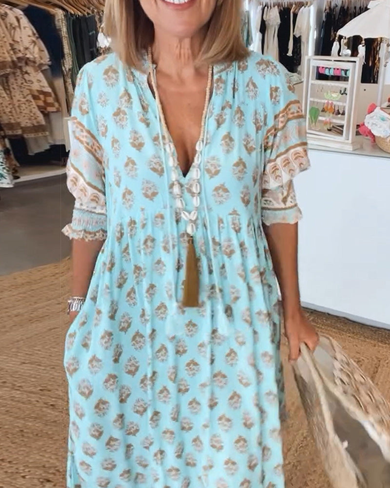 Moda femenina: vestido bohemio de poliéster, maxi, capas. Escote V. Para mujer, casual y elegante.