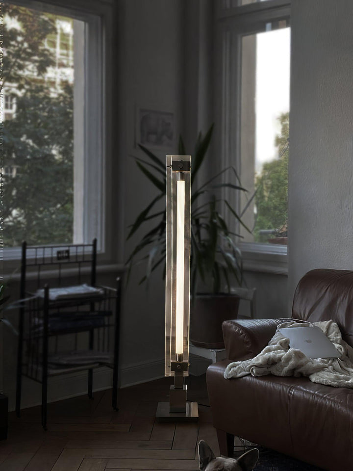 Lámpara de pie M29 con pantalla de vidrio, iluminación interior de diseño minimalista, foco de pie.
