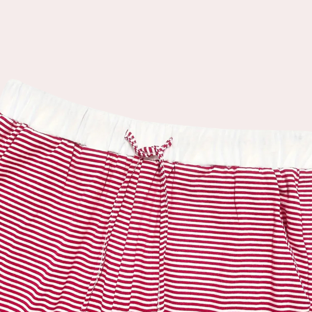 Ropa de dormir suave para mujer, pijama de dos piezas perfecta para el hogar.