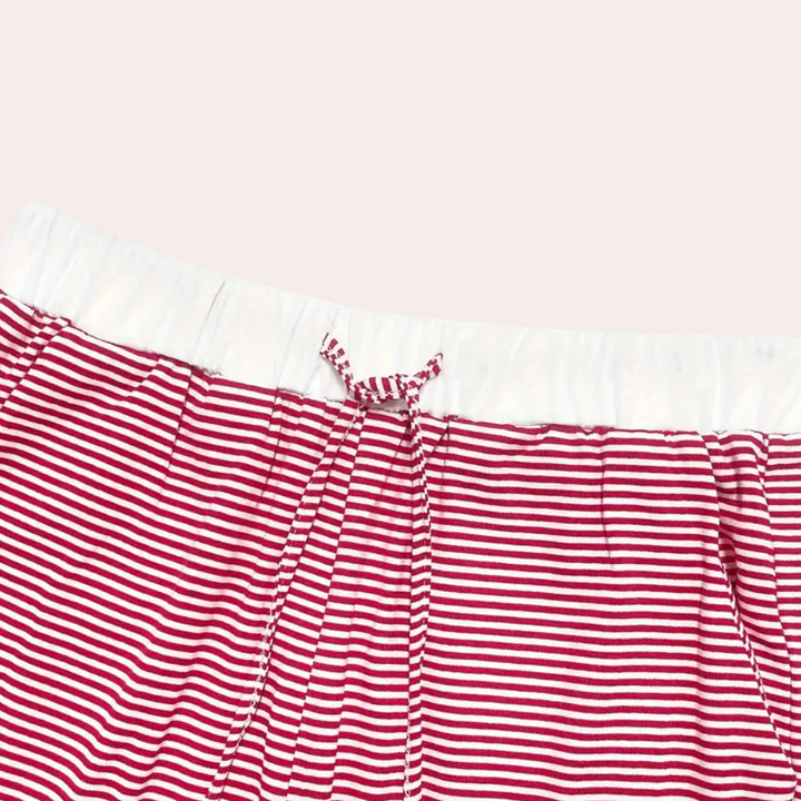 Ropa de dormir suave para mujer, pijama de dos piezas perfecta para el hogar.
