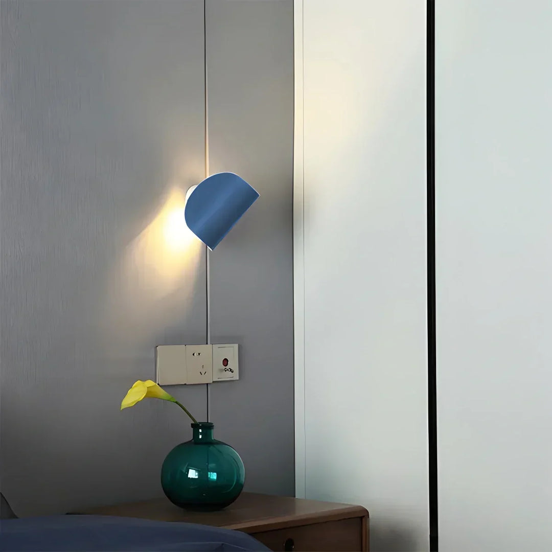 Aplique de pared para dormitorio, luz regulable, estilo minimalista y moderno.
