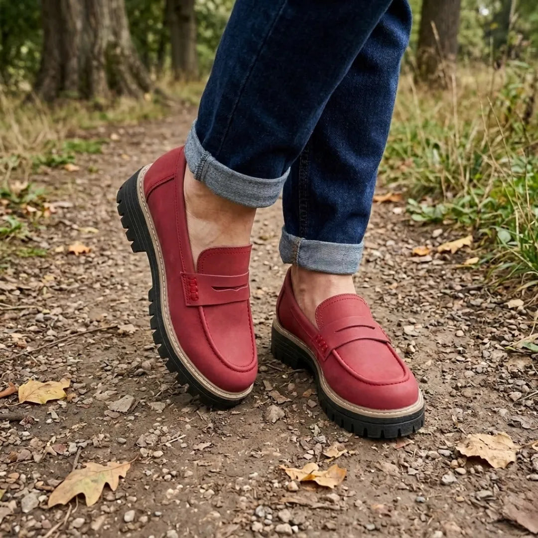 Calzado de mujer, mocasines de piel auténtica con suela gruesa, look versátil.