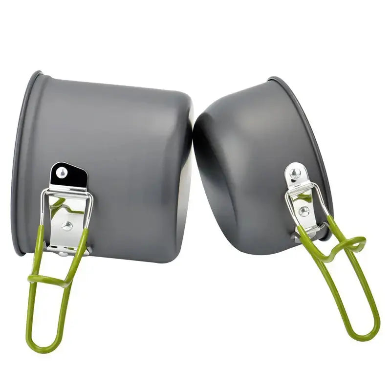 Kit de cocina portátil de acero inoxidable, esencial para camping, picnic y actividades al aire libre.