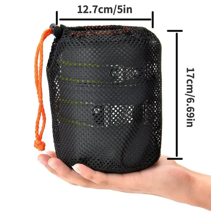 Juego completo de utensilios de cocina de acero inoxidable para camping. Perfecto para aventuras y aire libre.