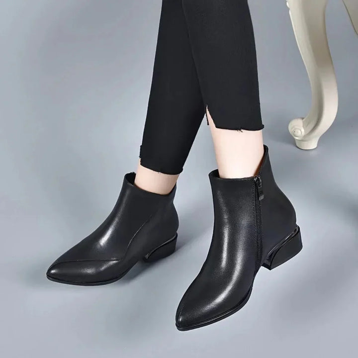 Botines de piel para mujer, estilo puntiagudo, tacón bajo cómodo y cremallera funcional.