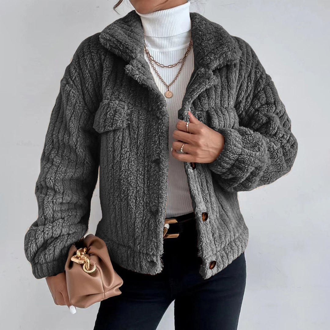 Abrigo de mujer para invierno, con bolsillos, perfecto para mantener el frío a raya con estilo casual y elegante.