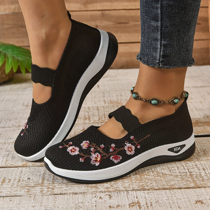Zapatillas de punto suave Mary Jane florales para mujer. Cómodas y de estilo casual de primavera.