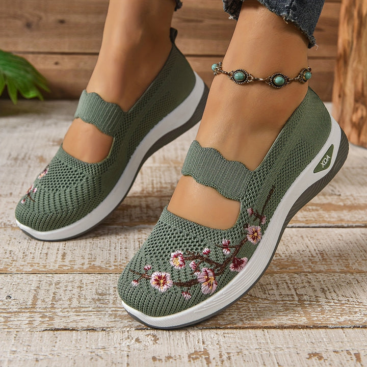 Zapatillas de primavera florales de punto para mujer. Modelo Mary Jane cómodo y de estilo casual.