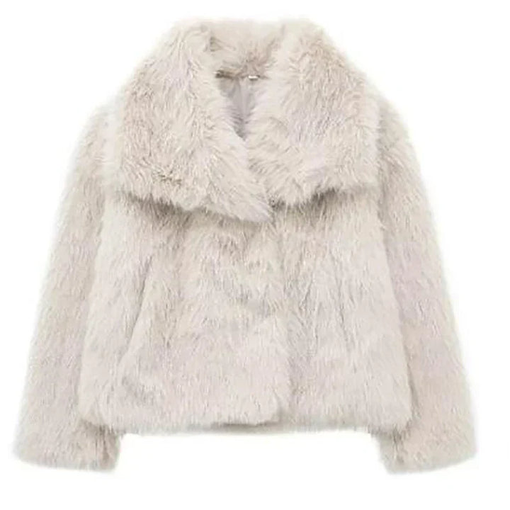 Chaqueta corta esponjosa para mujer, look casual chic de tendencia actual.