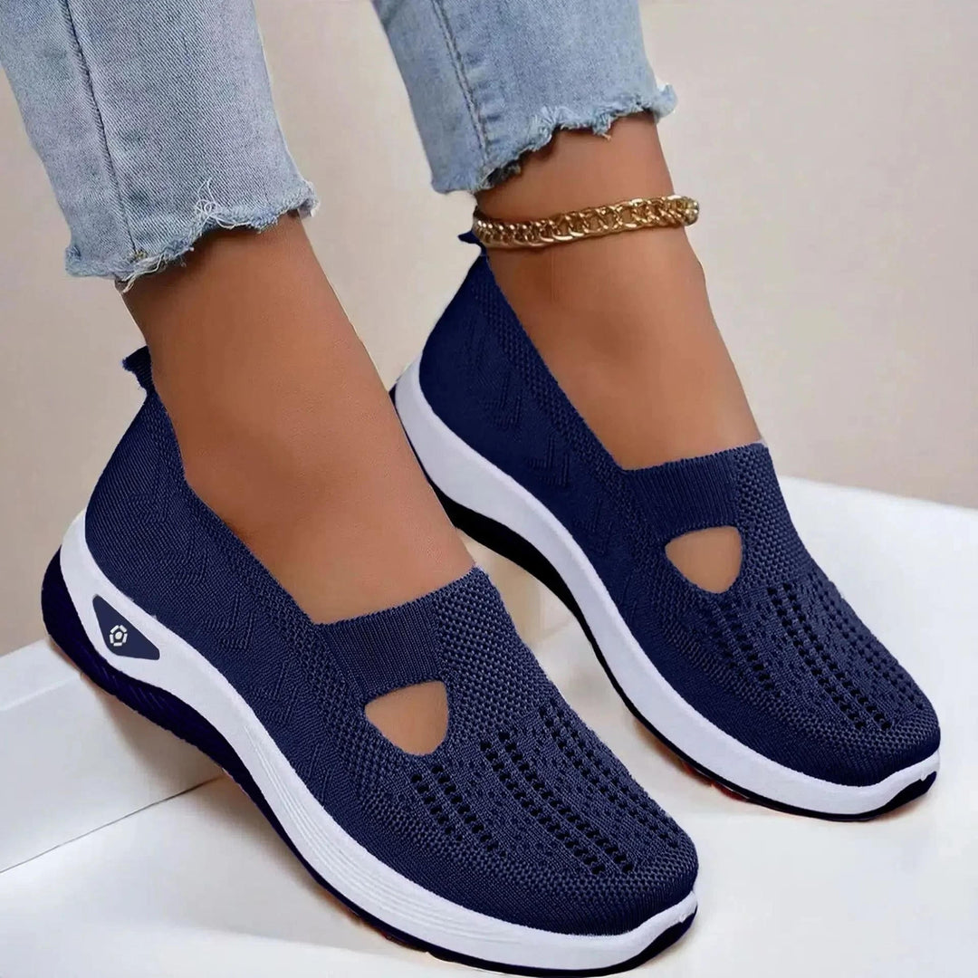 Zapatillas de mujer con diseño perforado, máximo confort y transpirabilidad. Calzado casual ligero.