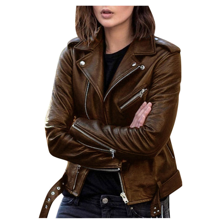 Cazadora biker casual mujer negra con cremallera. Estilo versátil, ideal para entretiempo y moda urbana.