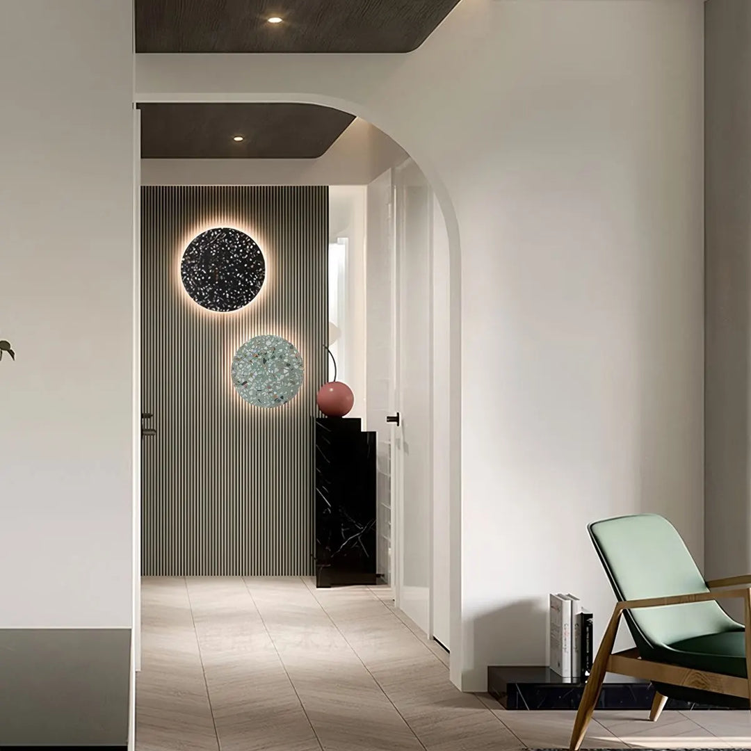 Decoración minimalista: lámpara de pared de terrazo, halo de luz, diseño nórdico.